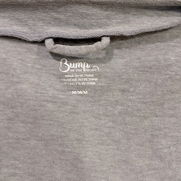 Bump Gray Short Jersey Knit, Belted Pregnancy Robe with Lace Trim, Size Medium - Picture 8 of 11